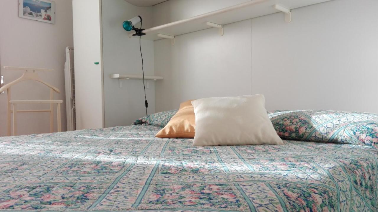 Amelie House Apartment เลวานโต ภายนอก รูปภาพ